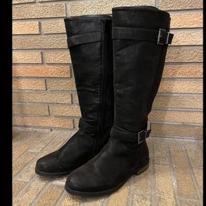 Torrid Size 8W Knee High Wide Calf Boots - Black